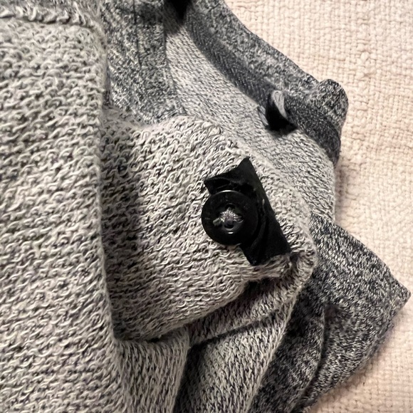 Volcom Sweater - Picture 4 of 5